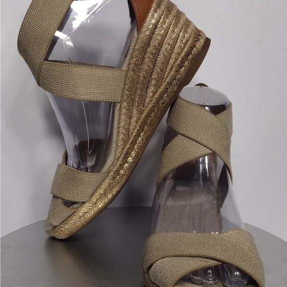 Tory Burch | Shoes | Womens Tory Burch Satin Scalloped Wedge  Tory Burch Women\'s Tan Wedge Sandals size 8 pre owned good condition